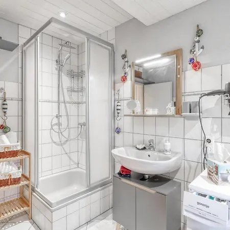 Apartment Awesome In Hoehndorf With Wifi *