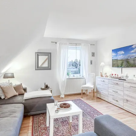 2 Bedroom Amazing Apartment In Hoehndorf Apartamento